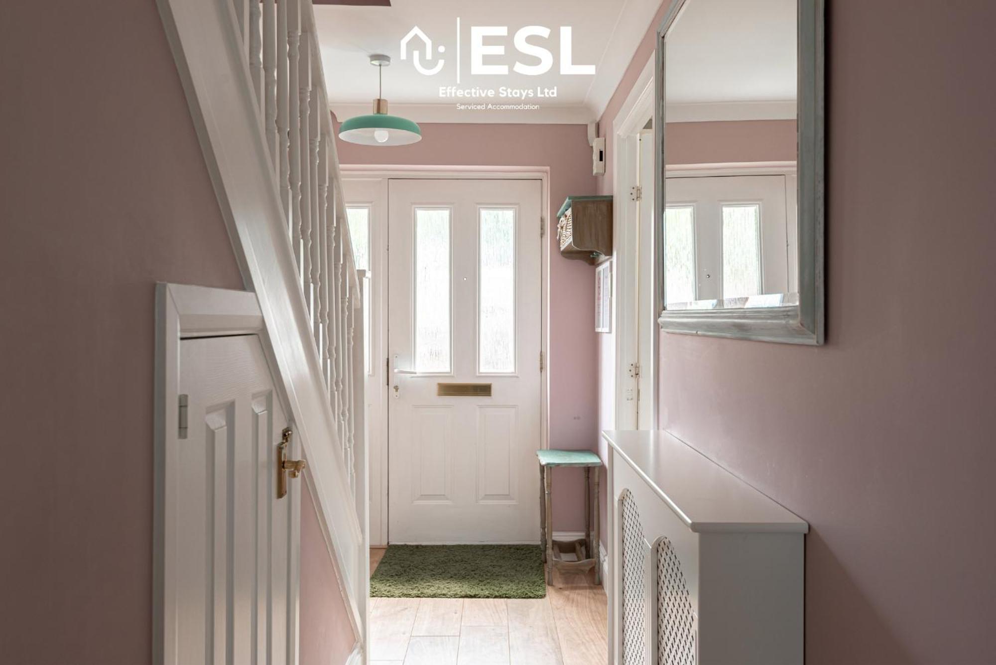 4 Bedroom Townhouse 10Mins Walk From Shrewsbury Town Centre With Parking Экстерьер фото