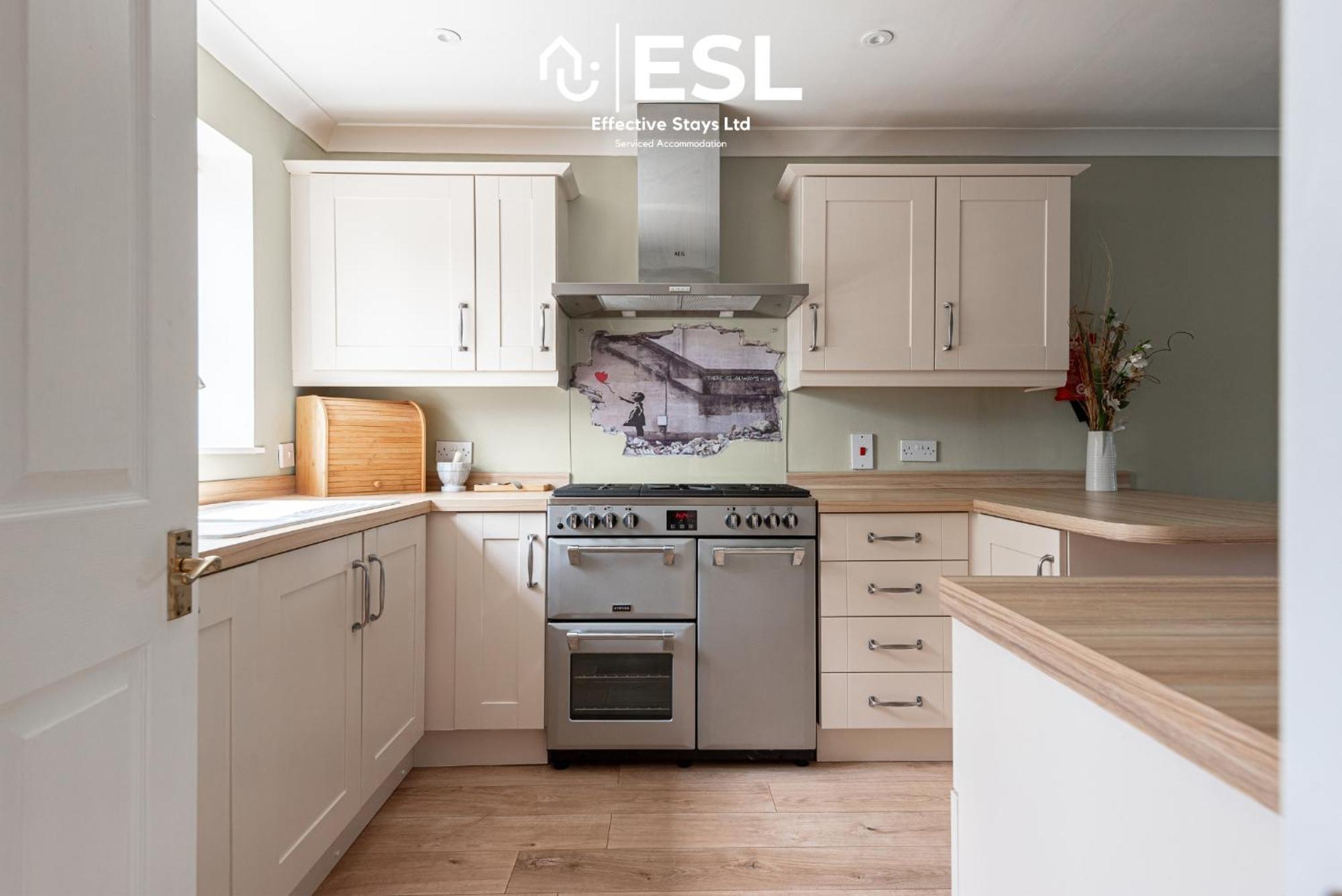 4 Bedroom Townhouse 10Mins Walk From Shrewsbury Town Centre With Parking Экстерьер фото